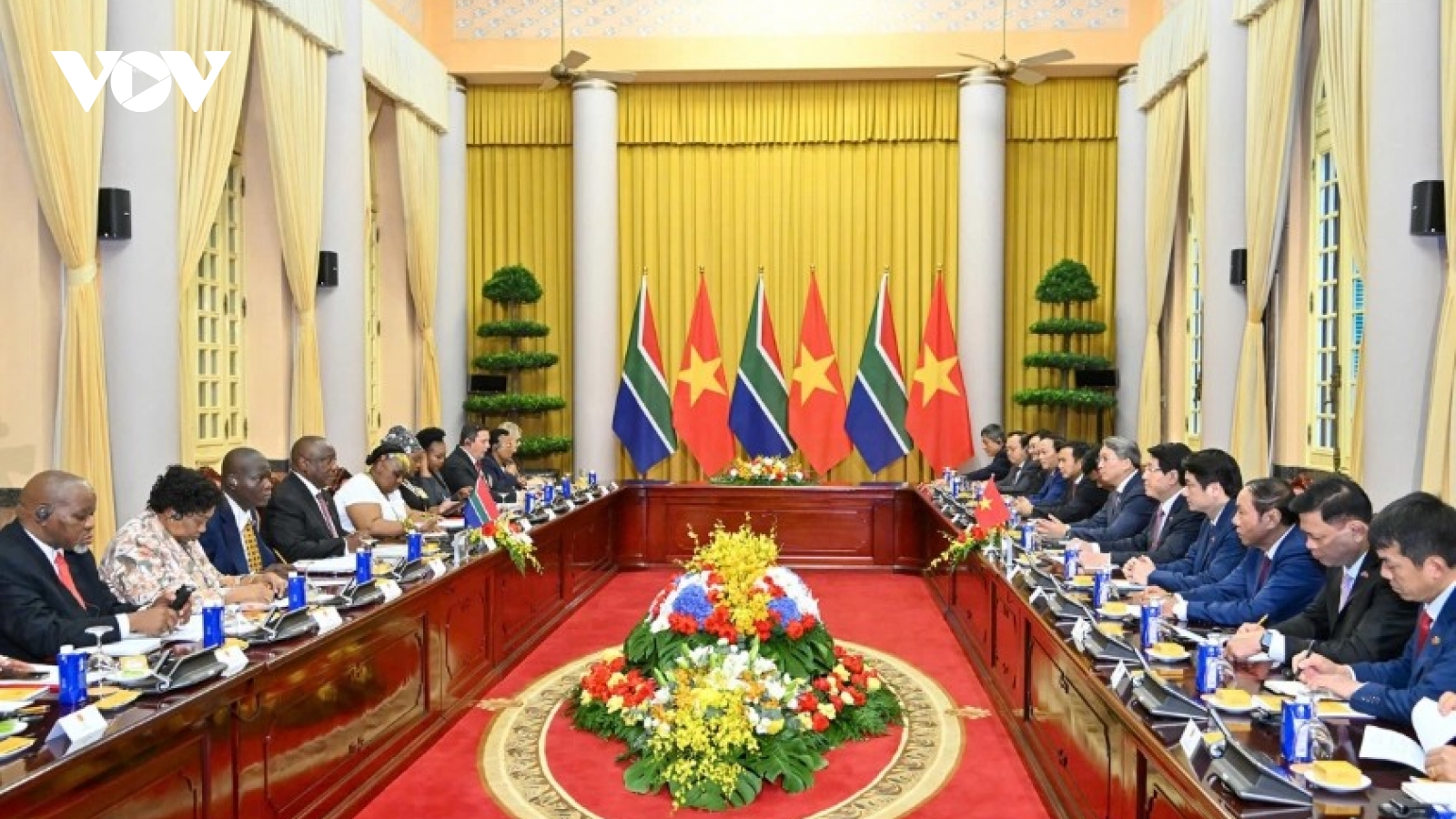 Vietnam, South Africa hold high-level talks on measures to forge bilateral ties